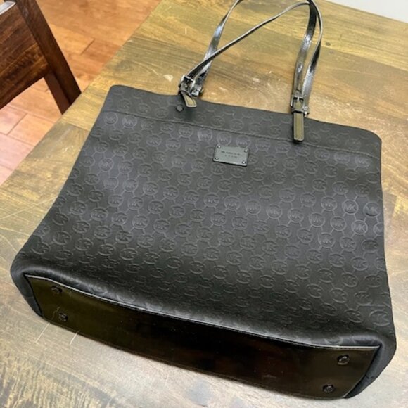 Michael Kors Black Tote Bag - Picture 1 of 3